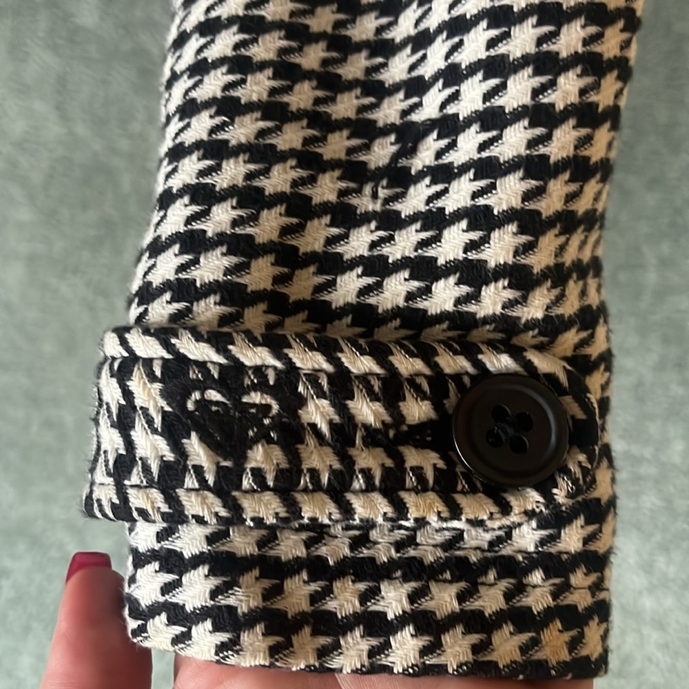 Babydoll style houndstooth coat, with hood - Picture 4 of 4